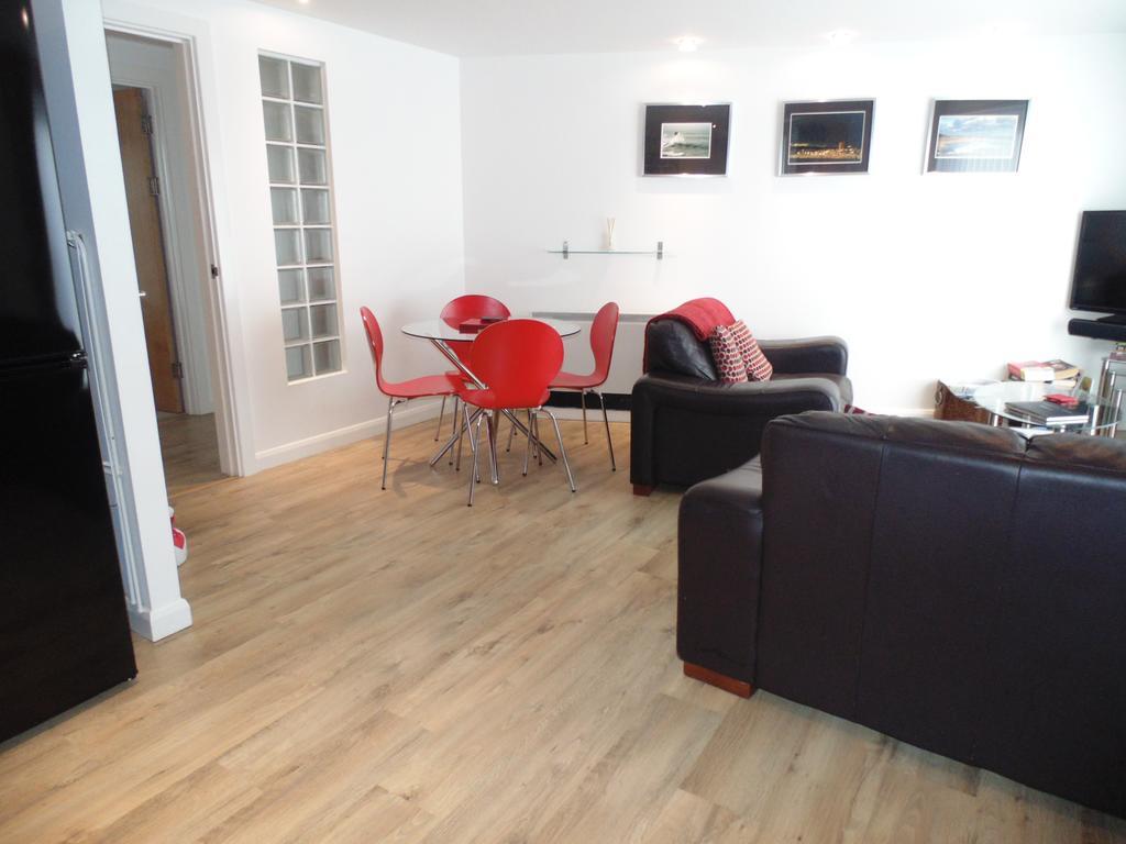 Awel Y Mor Apartment Llanelli Exterior foto